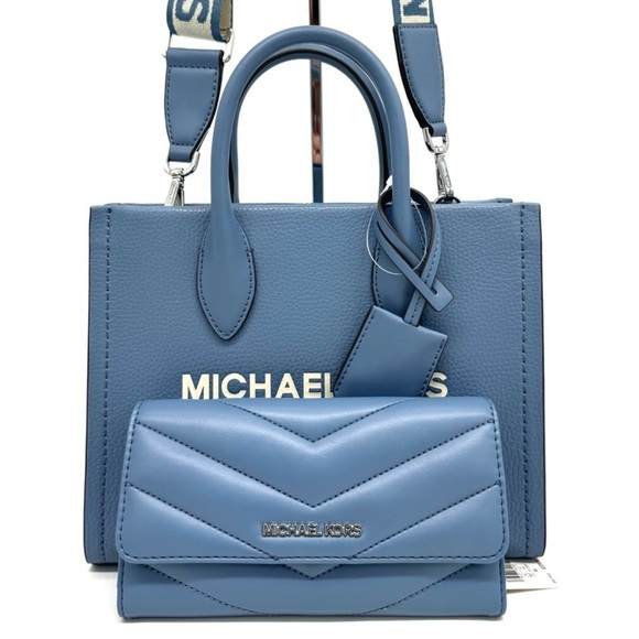Michael Kors Mirella Small Crossbody Bag & Quilted Trifold Wallet Denim - Picture 2 of 12